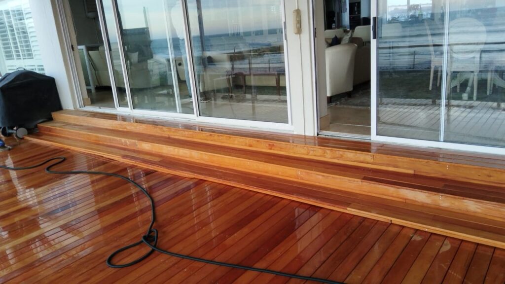 House Le Roux — Milnerton, Milnerton, Cape Town, Western Cape by Deckspertz — photograph 2