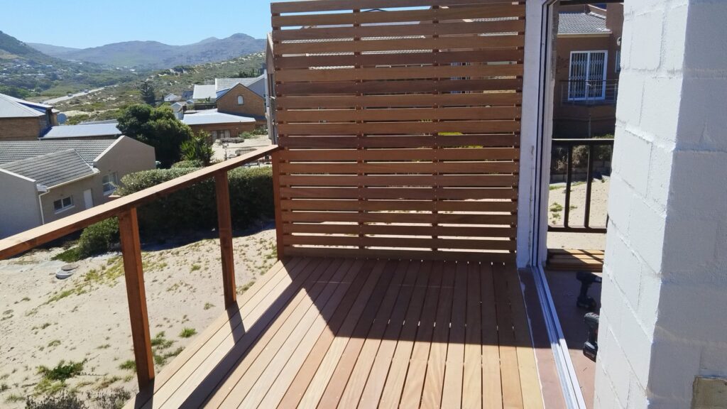 House Cronje — Fish Hoek, Fish Hoek, Cape Town, Western Cape by Deckspertz — photograph 9