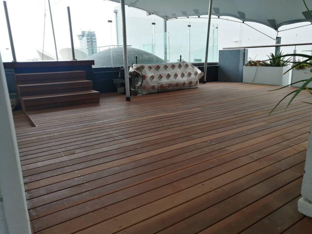 Roof Deck — Sea Point, Sea Point, Cape Town, Western Cape by Deckspertz — photograph 4