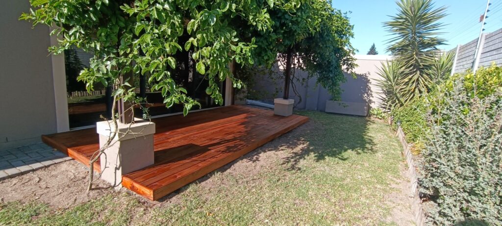 Backyard / Porch Deck — Stellenbosch in Stellenbosch, Western Cape by Deckspertz